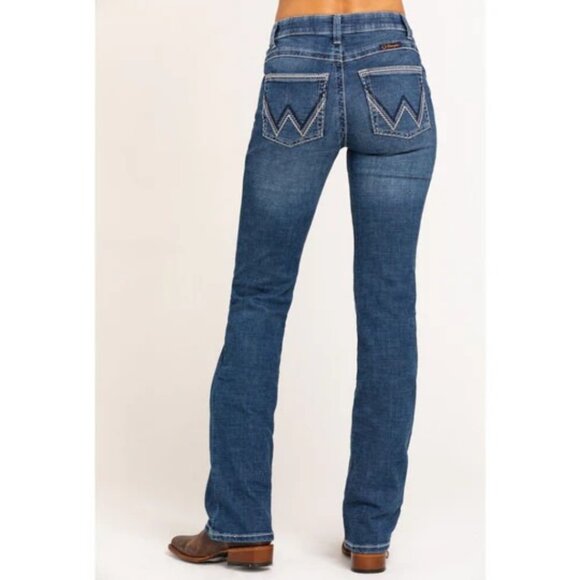Wrangler Denim - Wrangler Willow Ultimate Riding Jean Medium Wash Blue Denim Women's Size 9x32